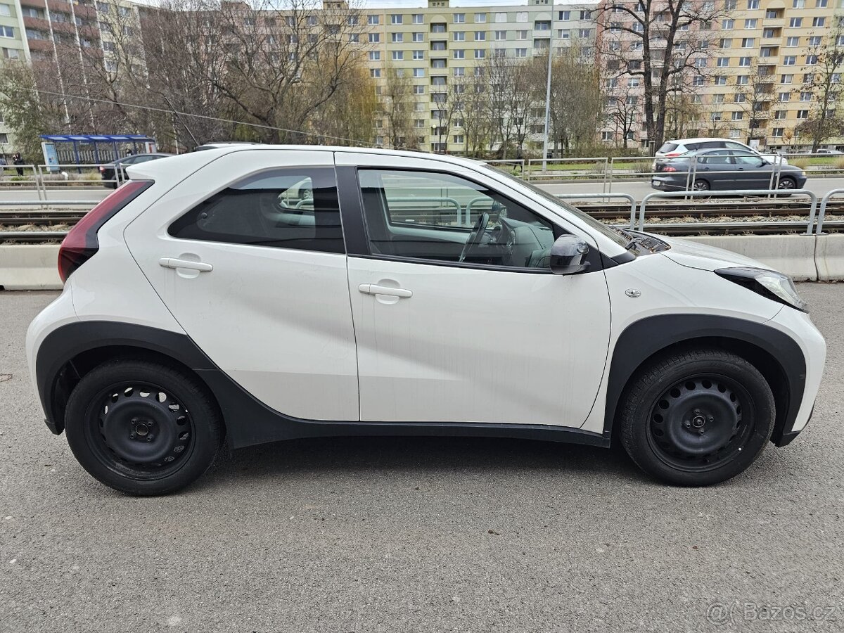 TOYOTA Aygo X - 1.0L 72 - MT 72 - 3