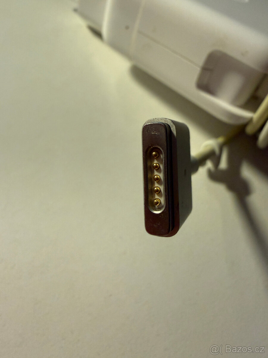 Apple MagSafe pro MacBook Air bez závad - 3