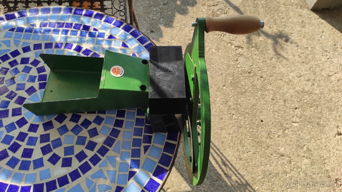 Řezačka na kopřivy - 3