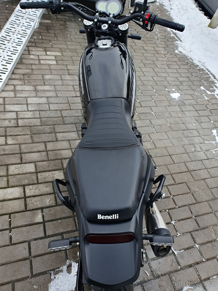 Benelli Leoncino 500 - 3