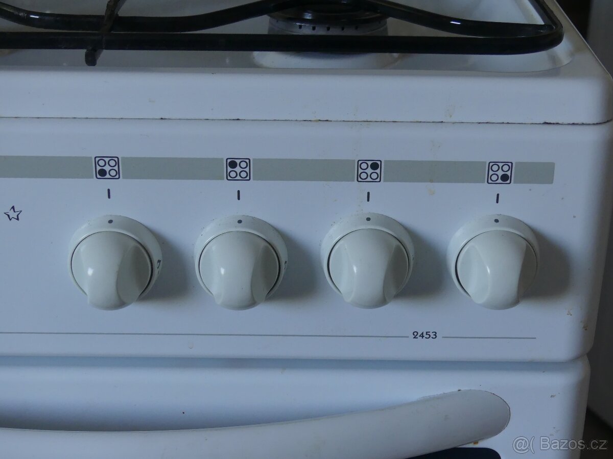 Sporák MORA 2453 - 3