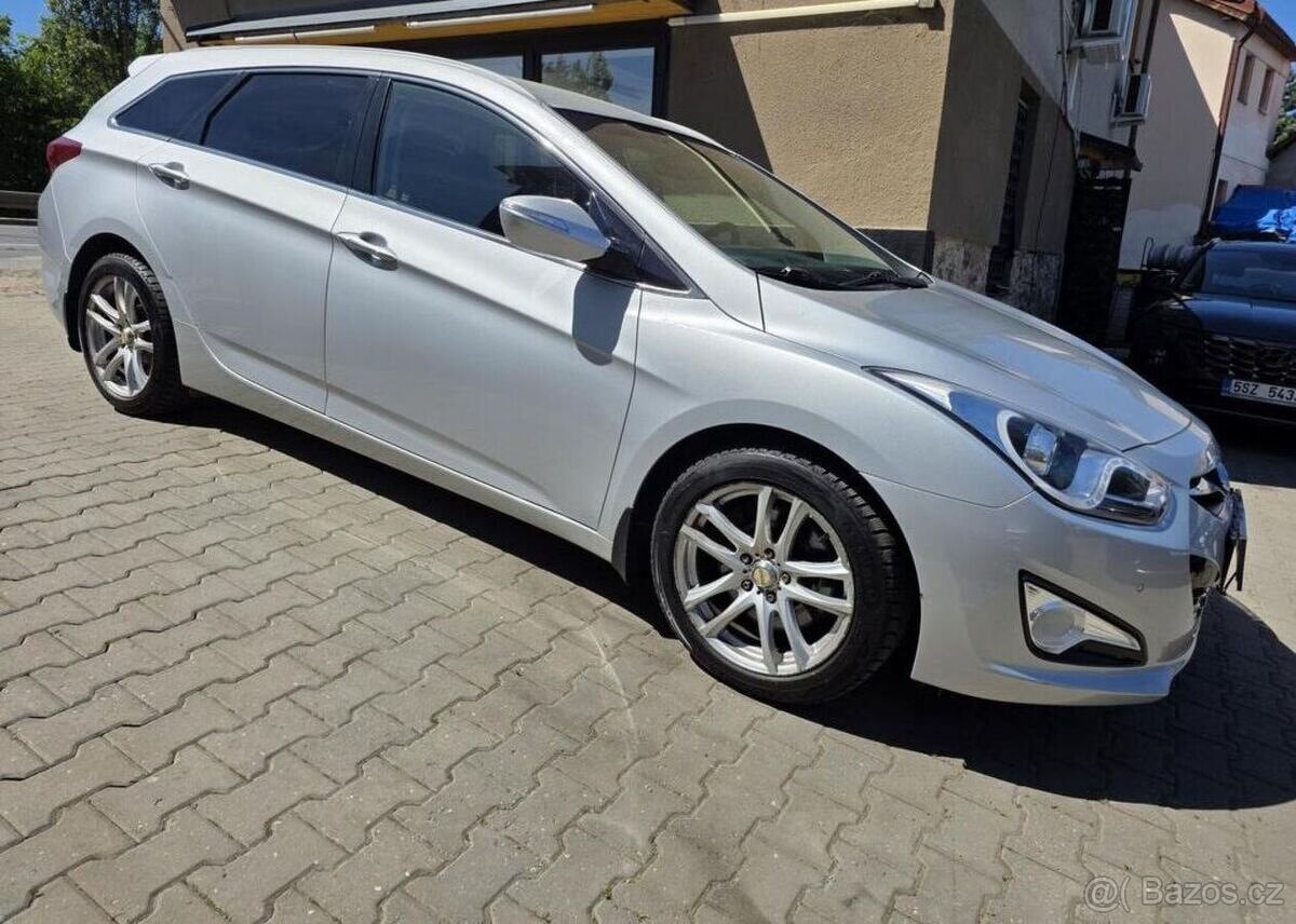 Hyundai i40 1.7-100KW-KAMERA-AUT.KLIMA - 3