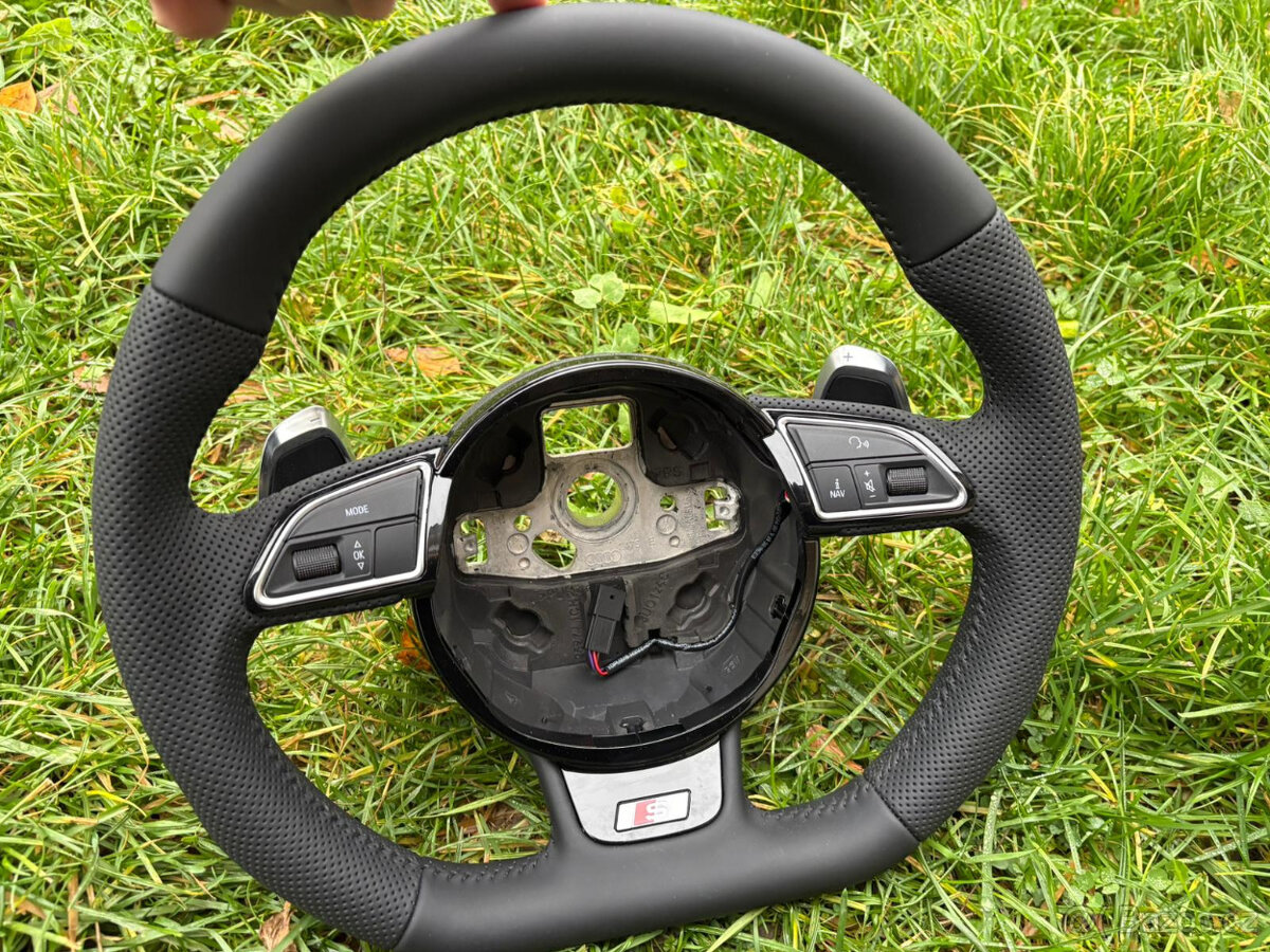 VOLANT AUDI KOŽENÝ ZKOSENY RS PADLA PERFOROVANA KUZE - 3