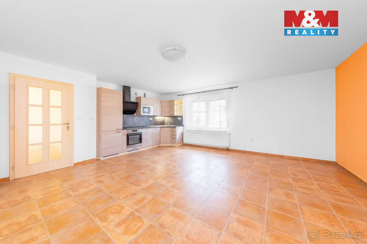 Prodej zemědělské usedlosti 263m² s pozemkem 1250m², Šumice - 3