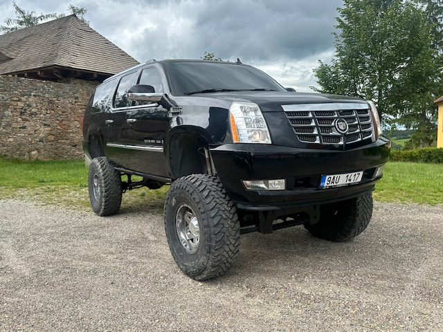 Cadillac Escalade ESV podvozek FTS i na splátky každému - 3