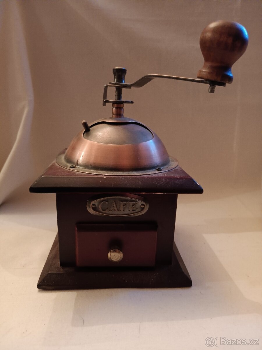 Dřevěné mlýnky na kávu 6ks - 3