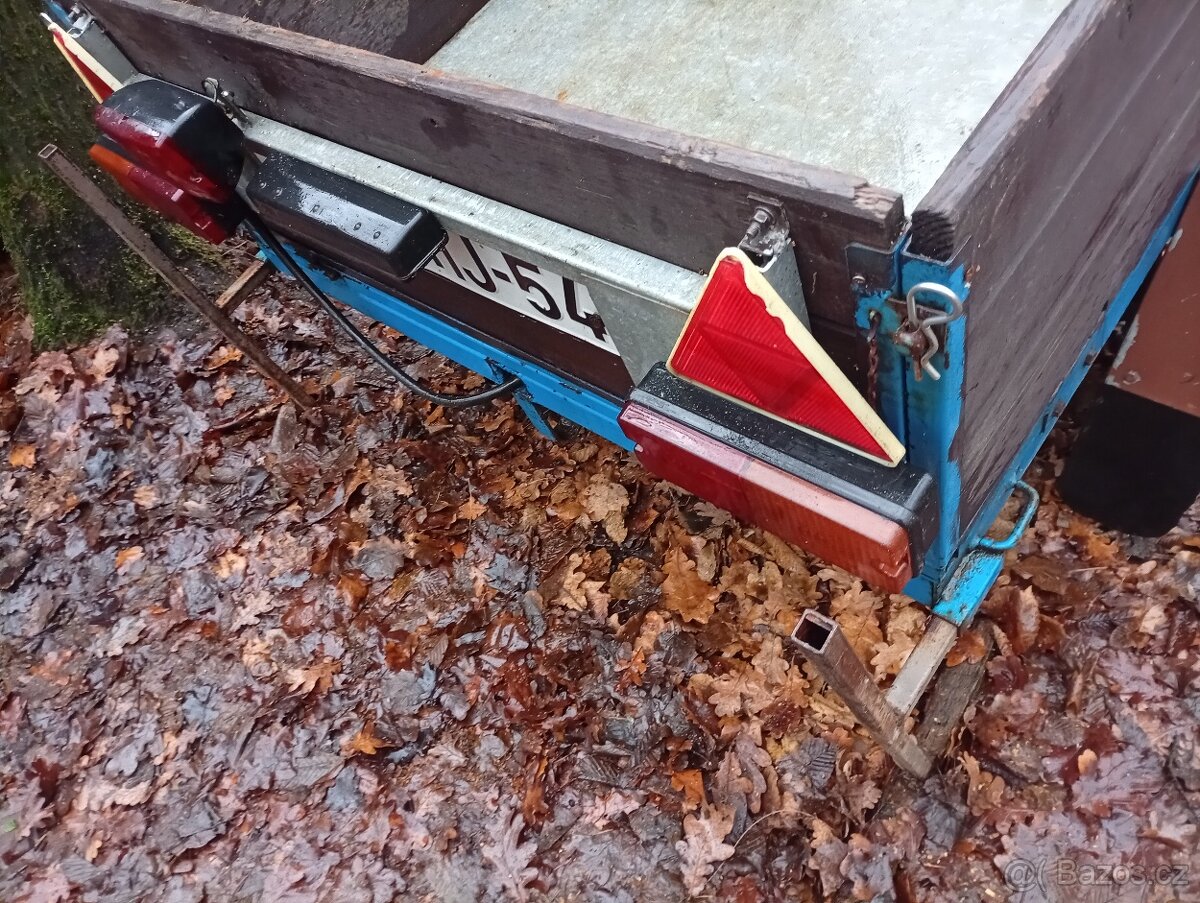 Přívěsný vozík v dobrém stavu - 3