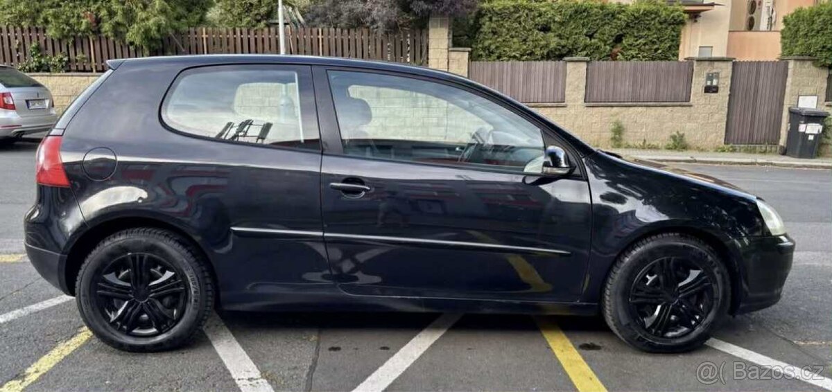 Volkswagen Golf 5 • 1.6 FSI • 2005 - NEPOJÍZDNÝ - 3