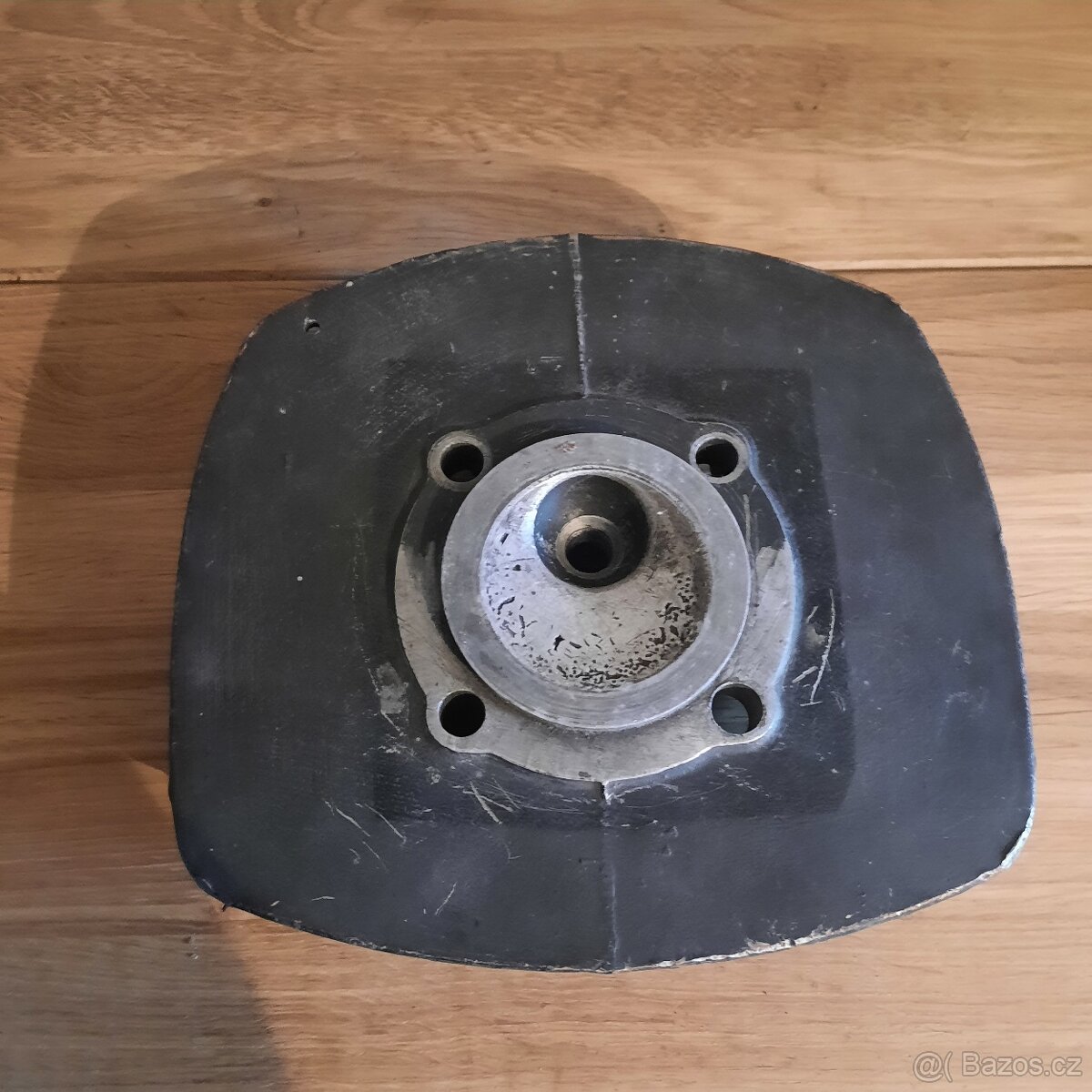 Hlava motoru Čz 125 984. - 3