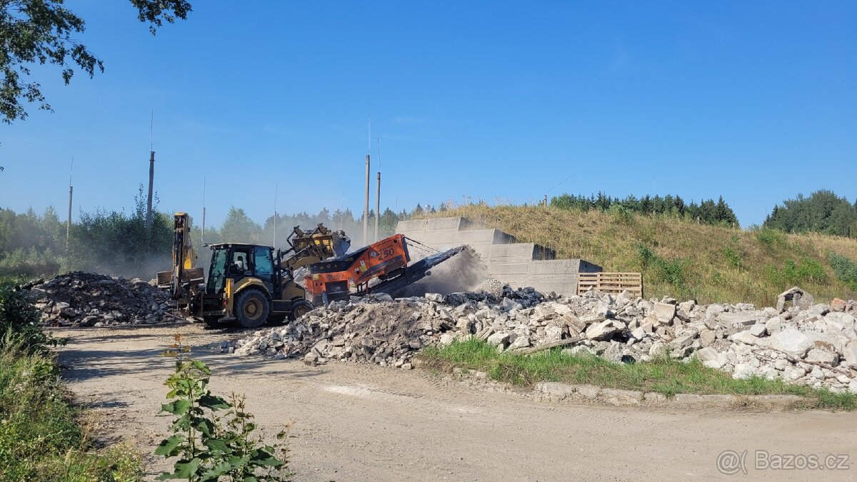 Drtič / Drtička stavebni suti, betonu, zelezobetonu, dřeva, - 3