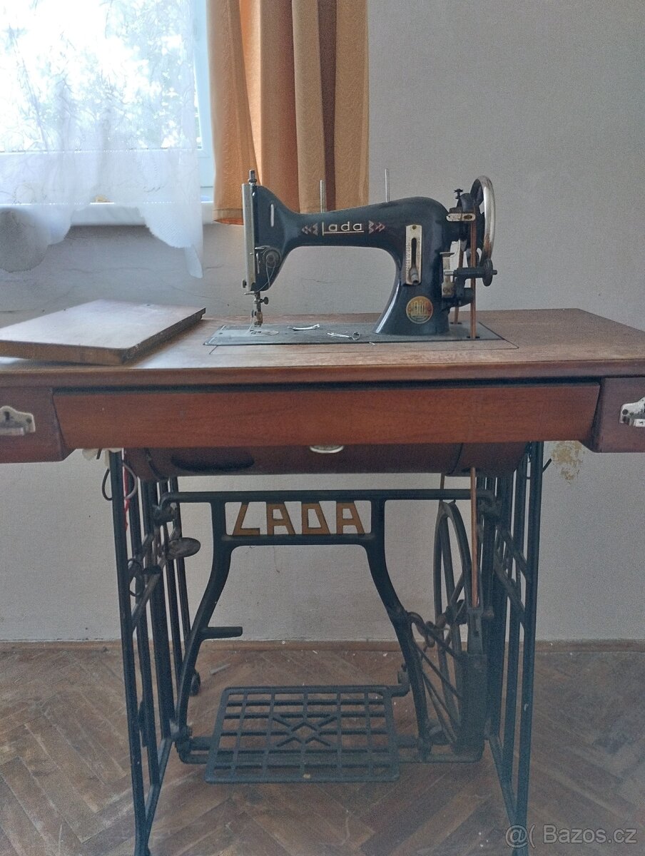 Šicí stroj lada - 3