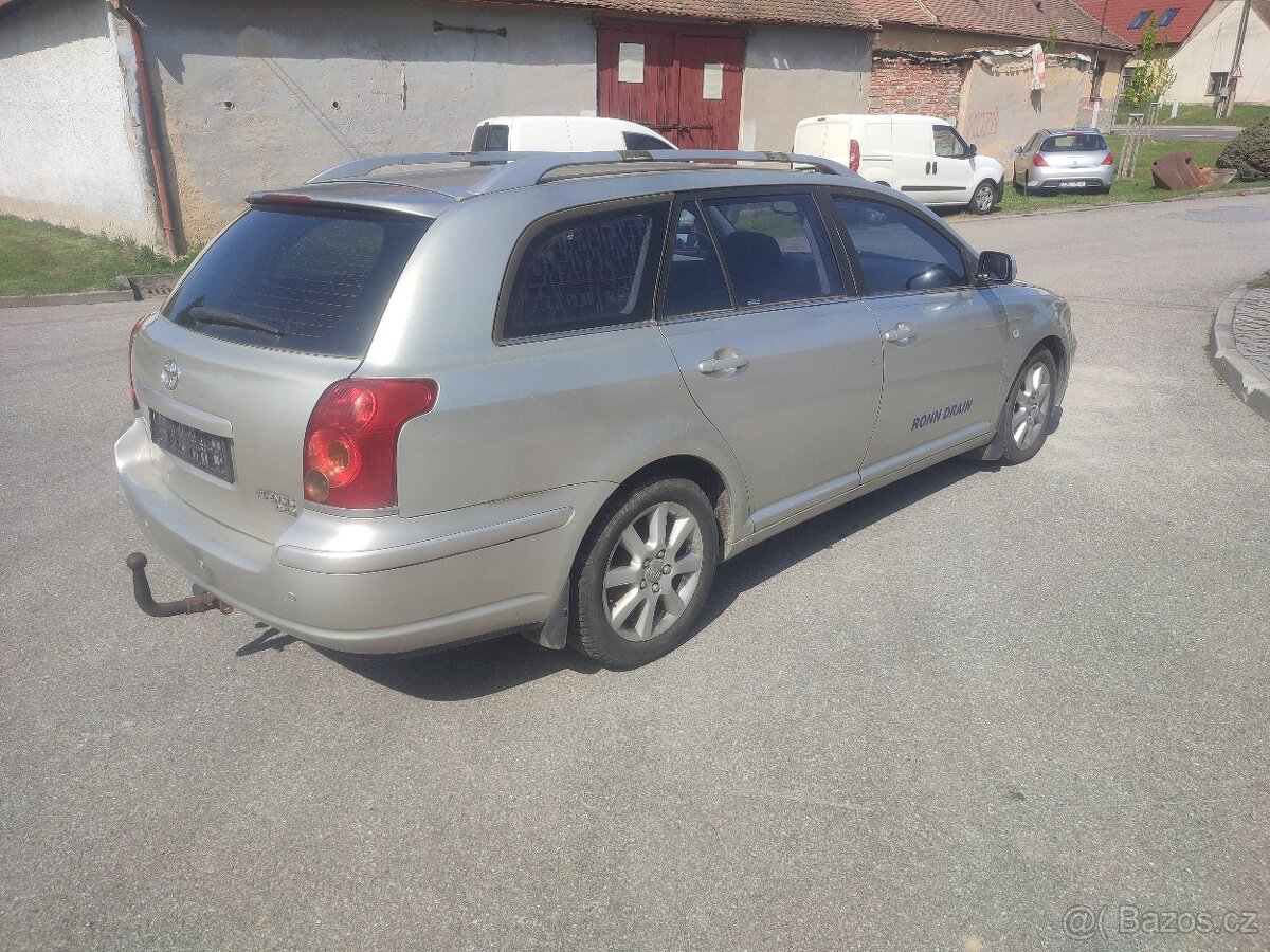 Toyota Avensis 2.2 130 kw 2006 - 3