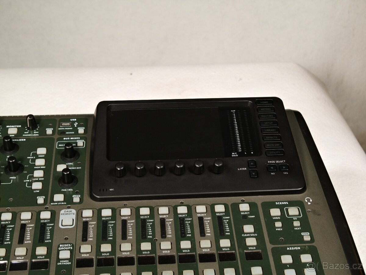 Behringer X32 Compact – digitální mixážní pult - 3