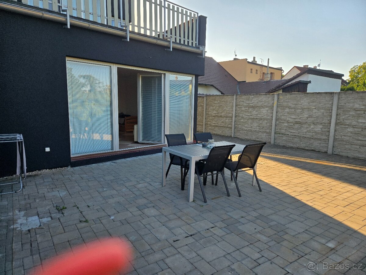 Sdílený pokoj 32m2 - 3