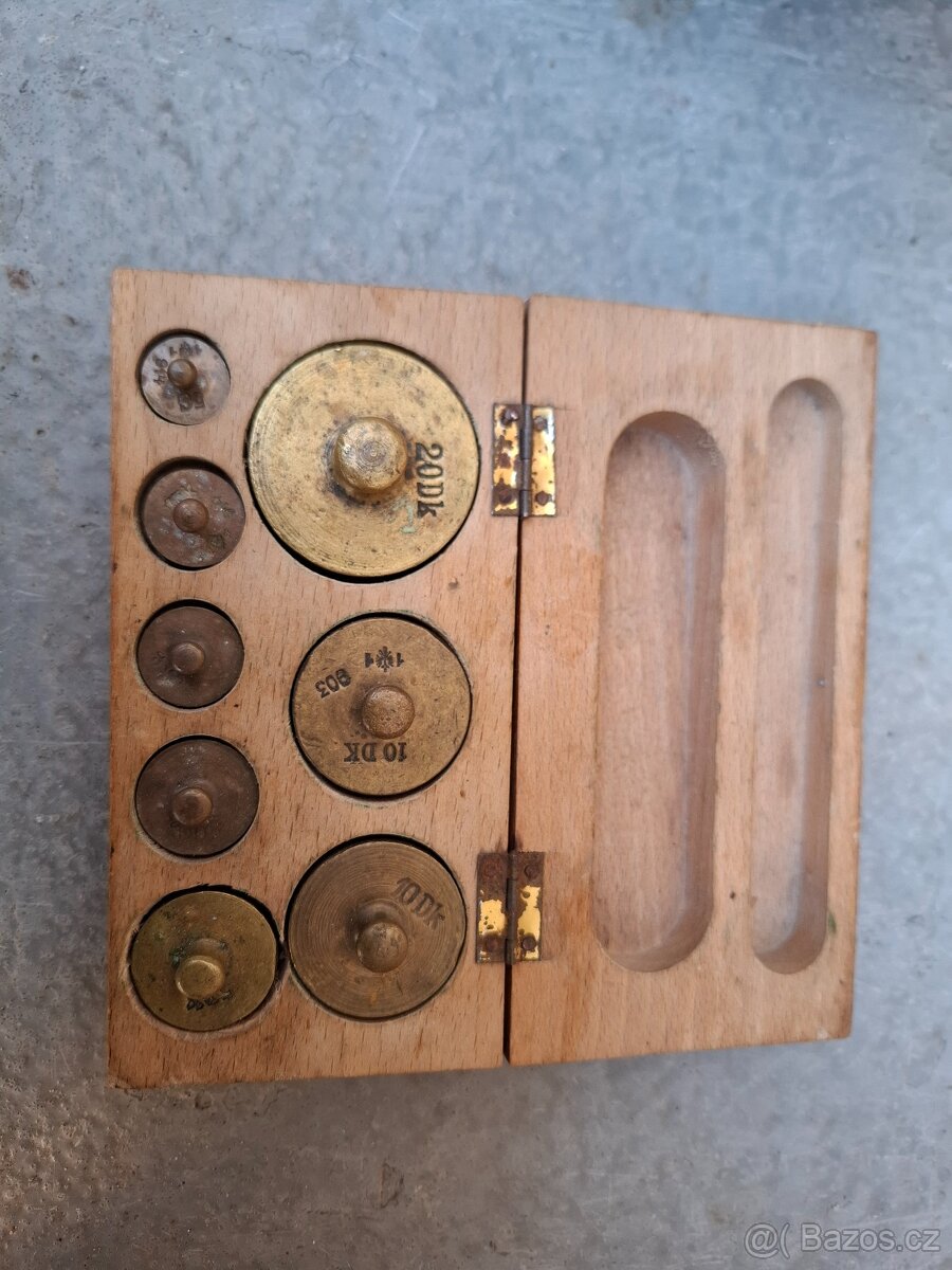 PRODÁM VÁHY SE ZÁVAŽÍM RETRO - 3