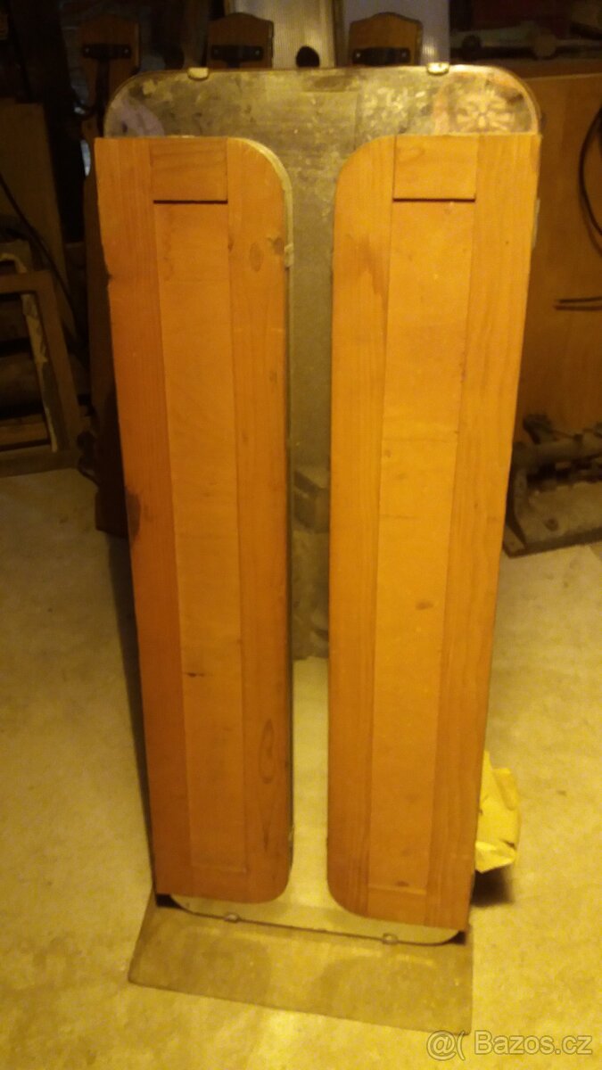 věšák a zrcadlo - 3