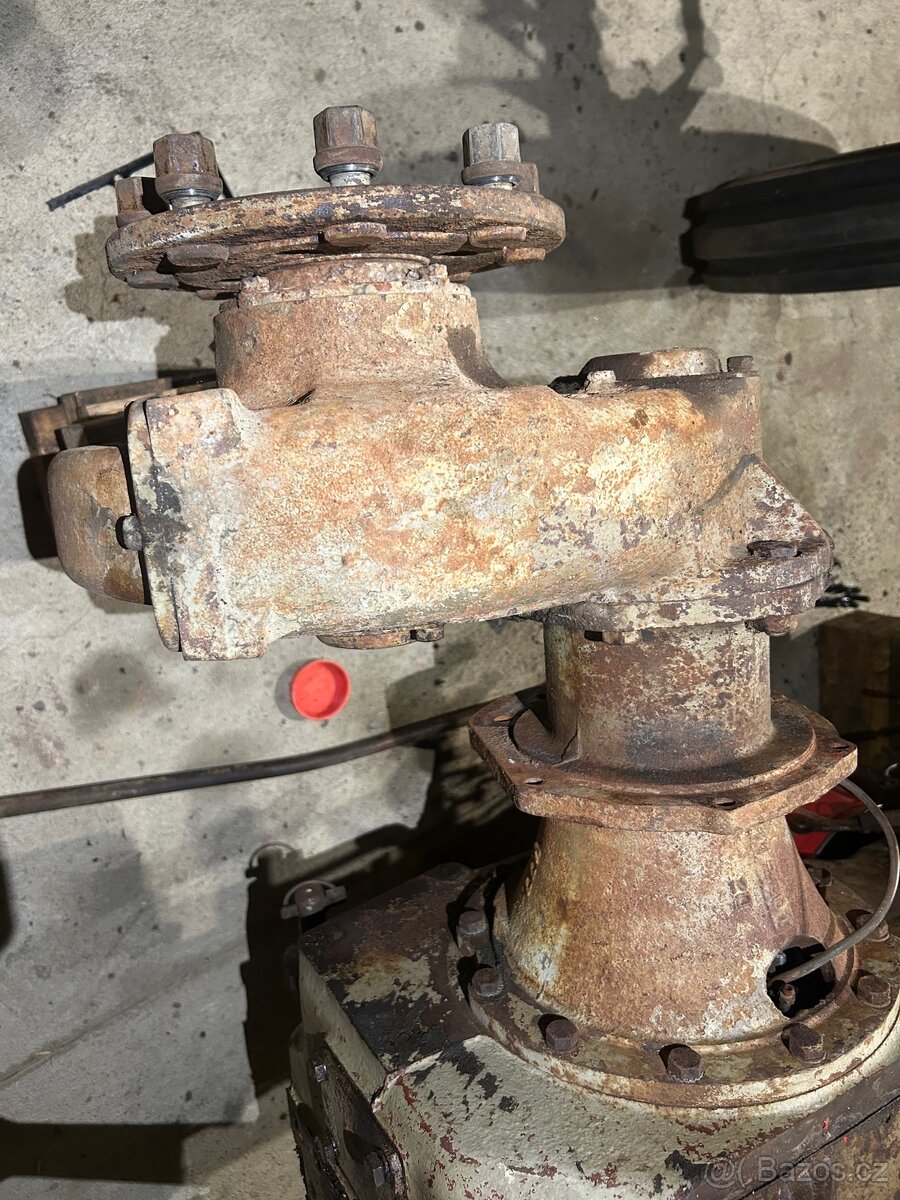 Portály Zetor 3011 - 3