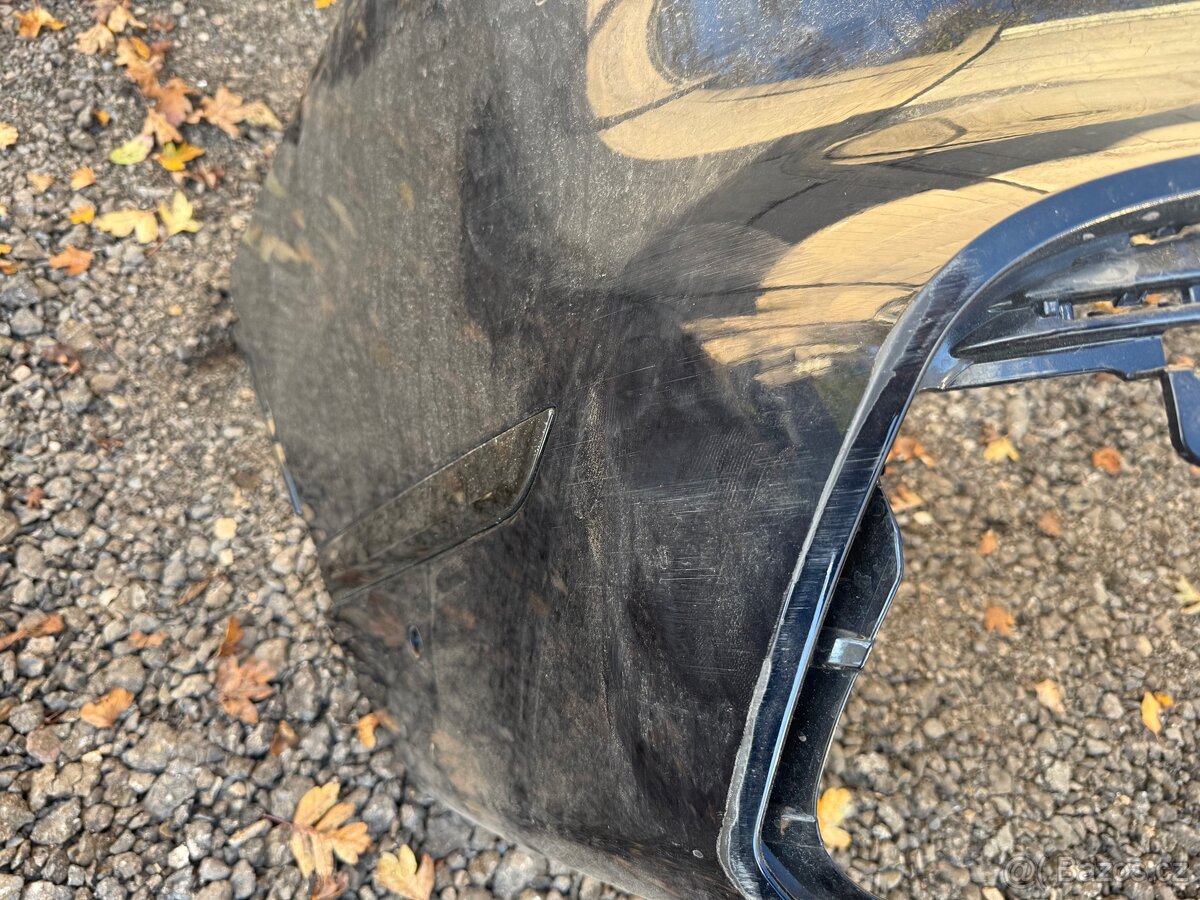 Zadní nárazník BMW X7 - 3