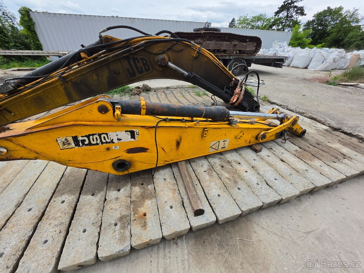 Jcb 210 lc - 3