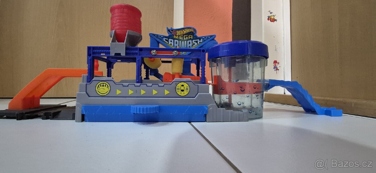 Hot Wheels myčka - 3