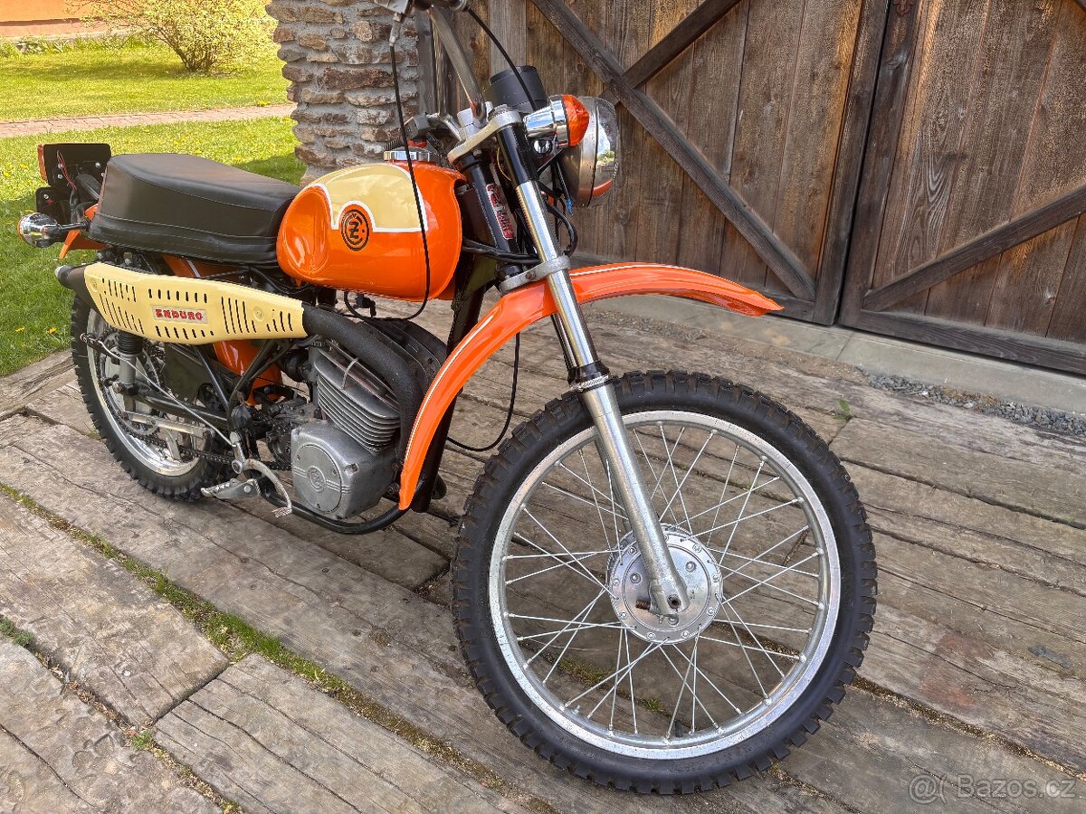 ČZ 250 988.2 enduro - 3