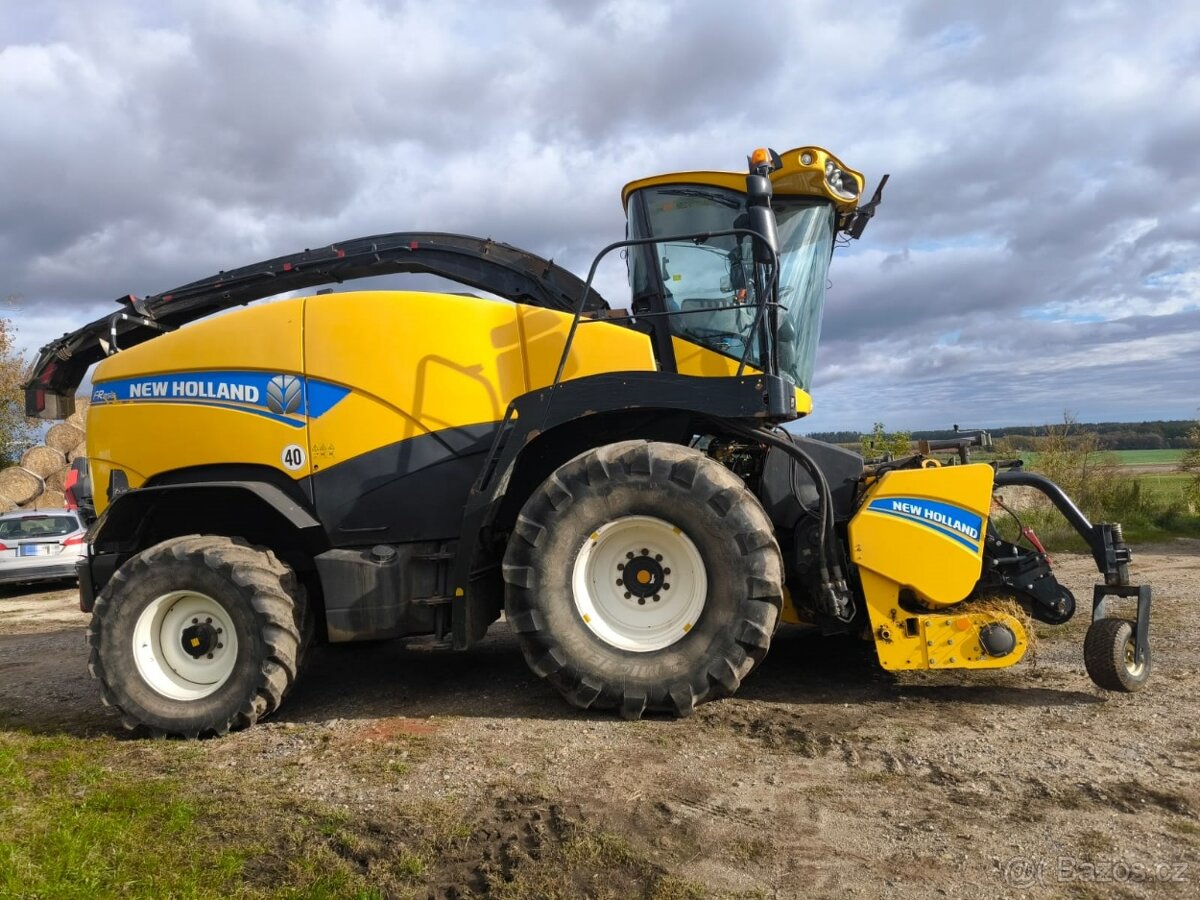 Sklízecí řezačka New Holland FR850 - 3