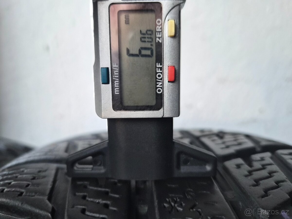 Pár zimních pneu Nokian WR SUV3 235/60 R18 XL - 3