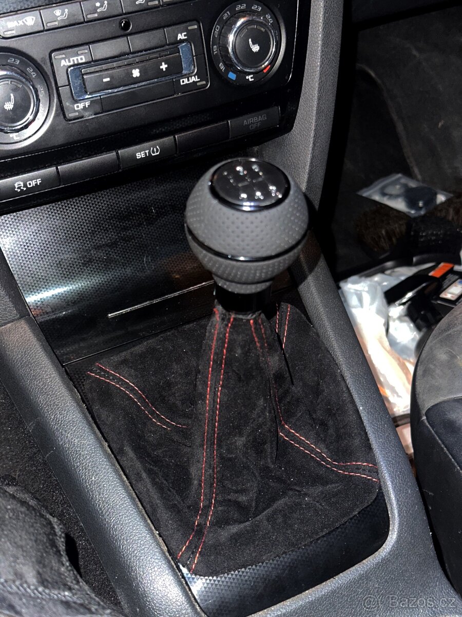 Škoda Octavia 2 RS 2.0 TSI (2013, facelift) - 3