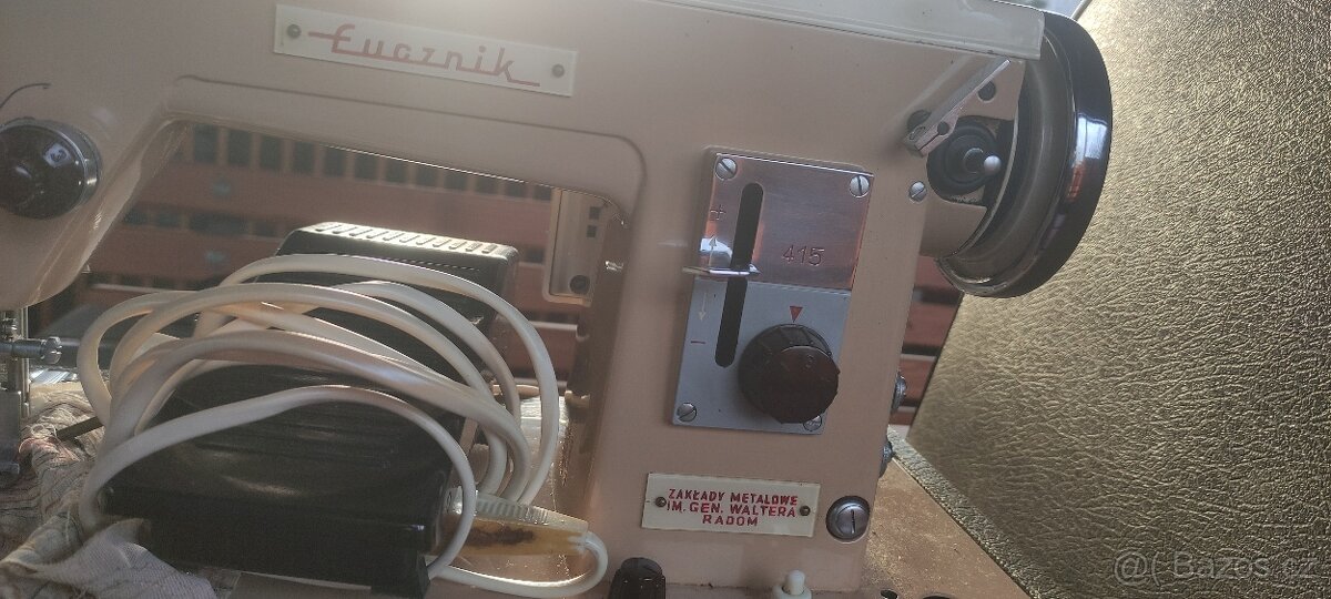 Šicí stroj Lucznik - 3