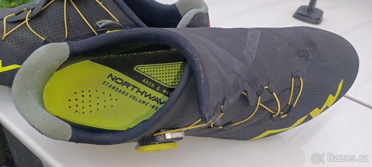 Prodám silniční tretry Northwave vel.42 - 3
