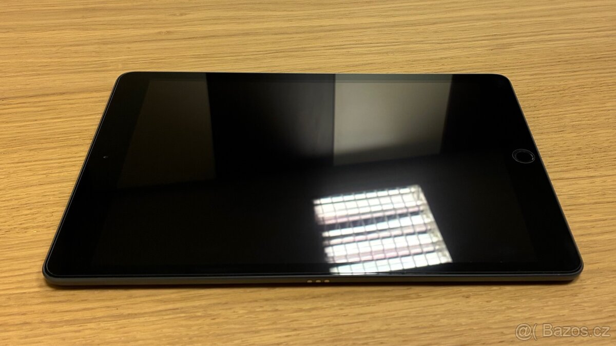 Apple iPad 10.2 8. gen. (2020) 32 GB, Space Grey - 3