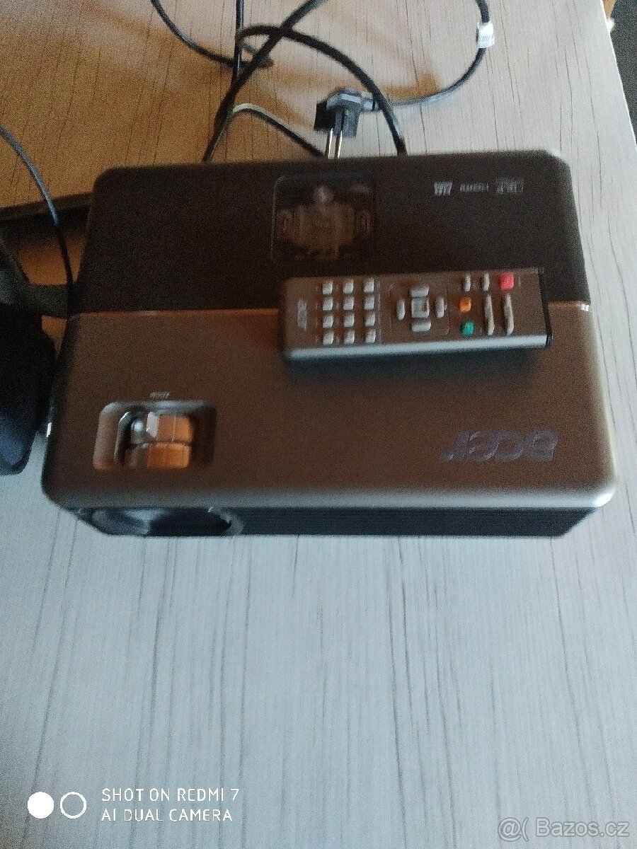 Prodám projektor - 3