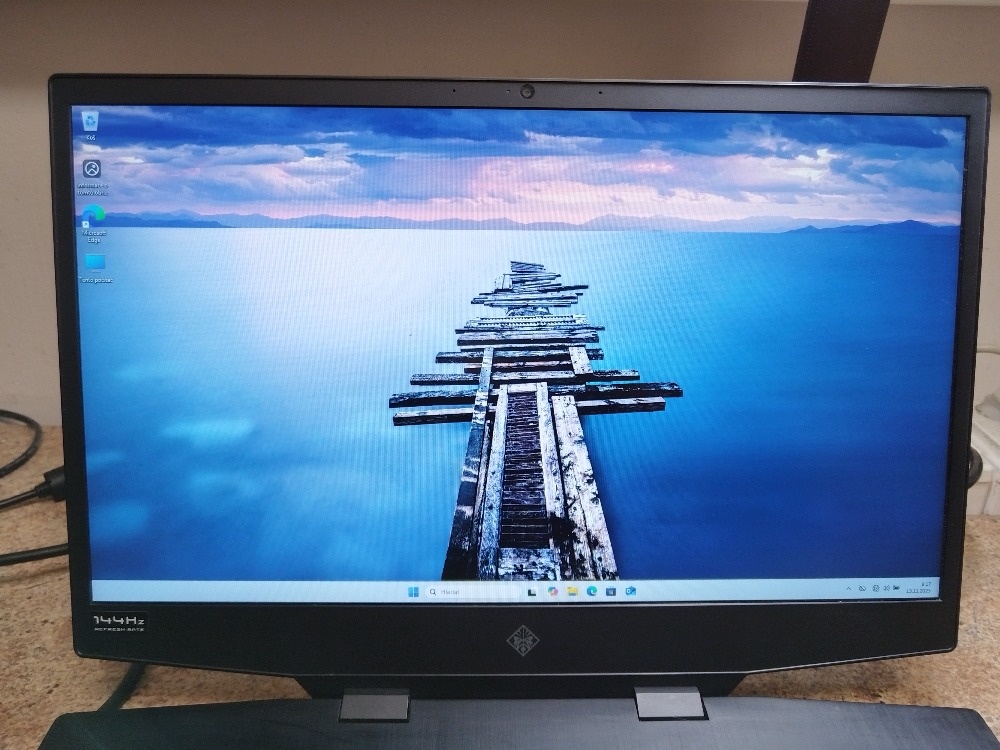 Herní notebook HP OMEN 17-cb0001na - 3