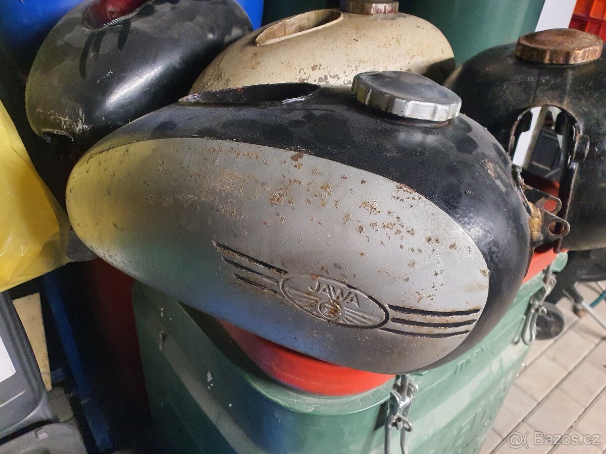 Jawa ČZ nádrže - 3