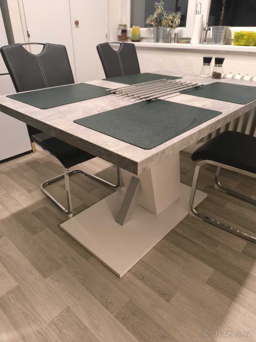 Jidelní stůl a židle - 3