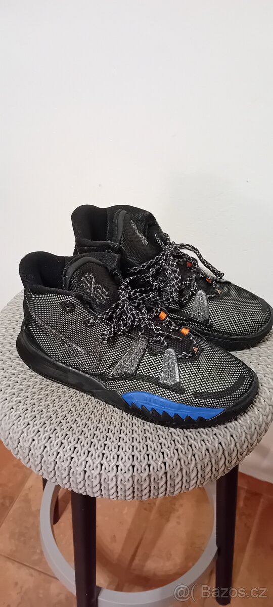 Zánovní chlapecké kotníkové tenisky Nike vel.36,5 - 3