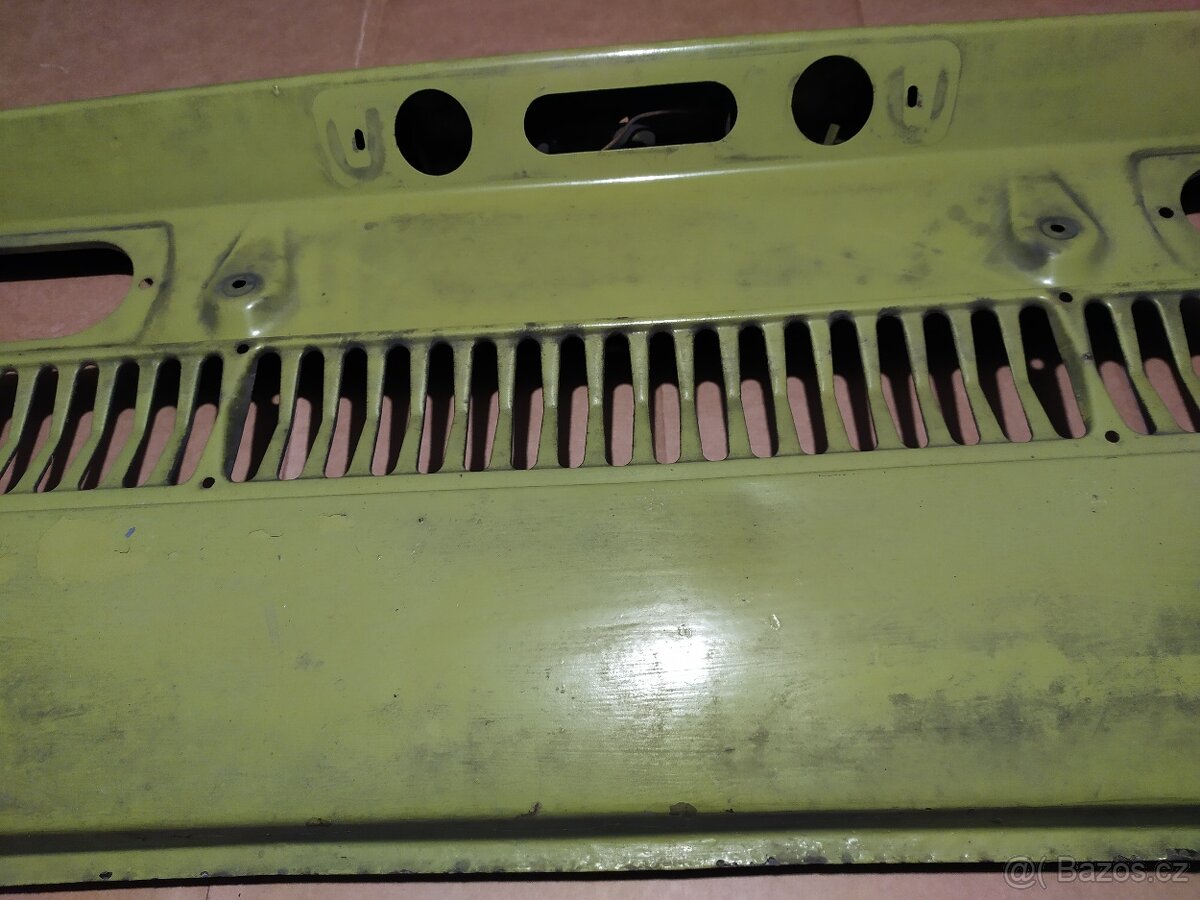 Zadní čelo Škoda 100 - 3