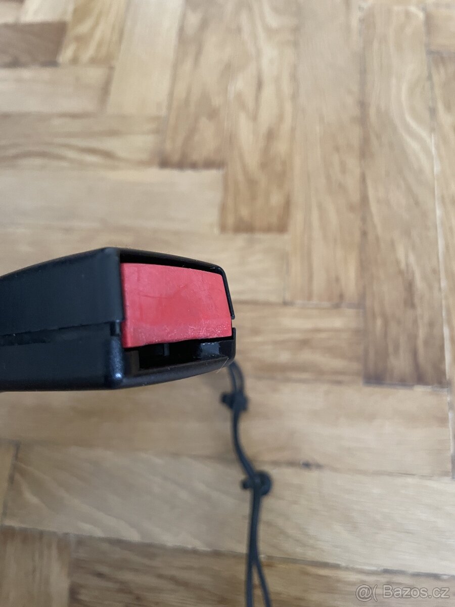 Předpínač bezpečnostního pásu BMW E90, E91, E92 - 3