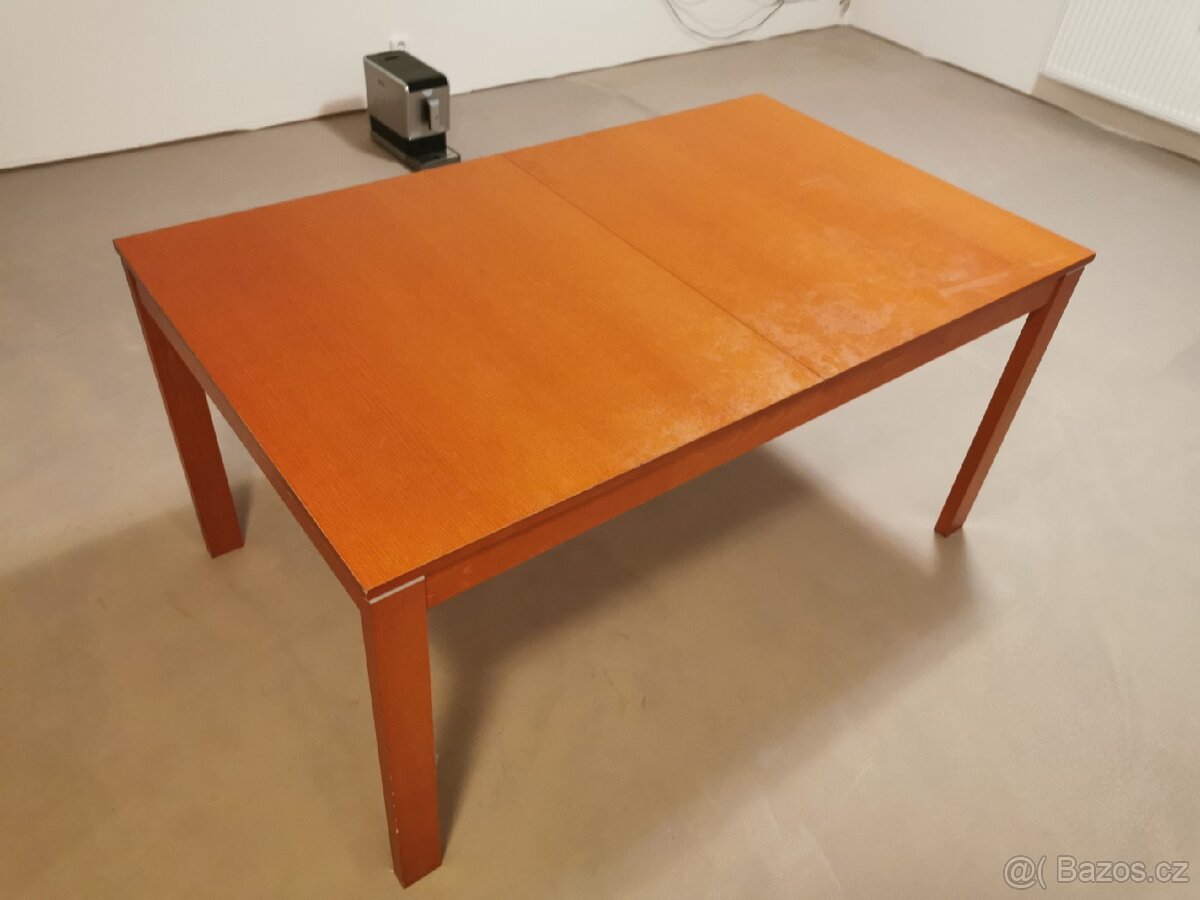 Rozkladaci jidelni stul, kožená sedačka - 3