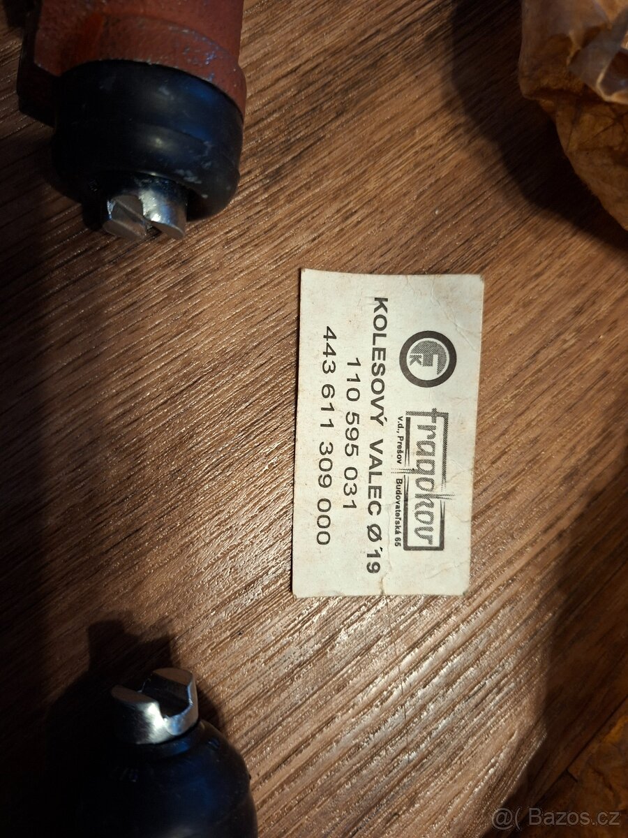 Brzdove valecky, prasátka Škoda 1000mb, 105, 120 - 3