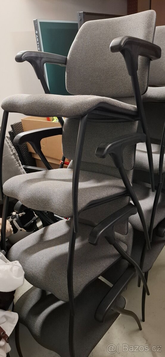 Polstrovaná kancelářská židle - 3