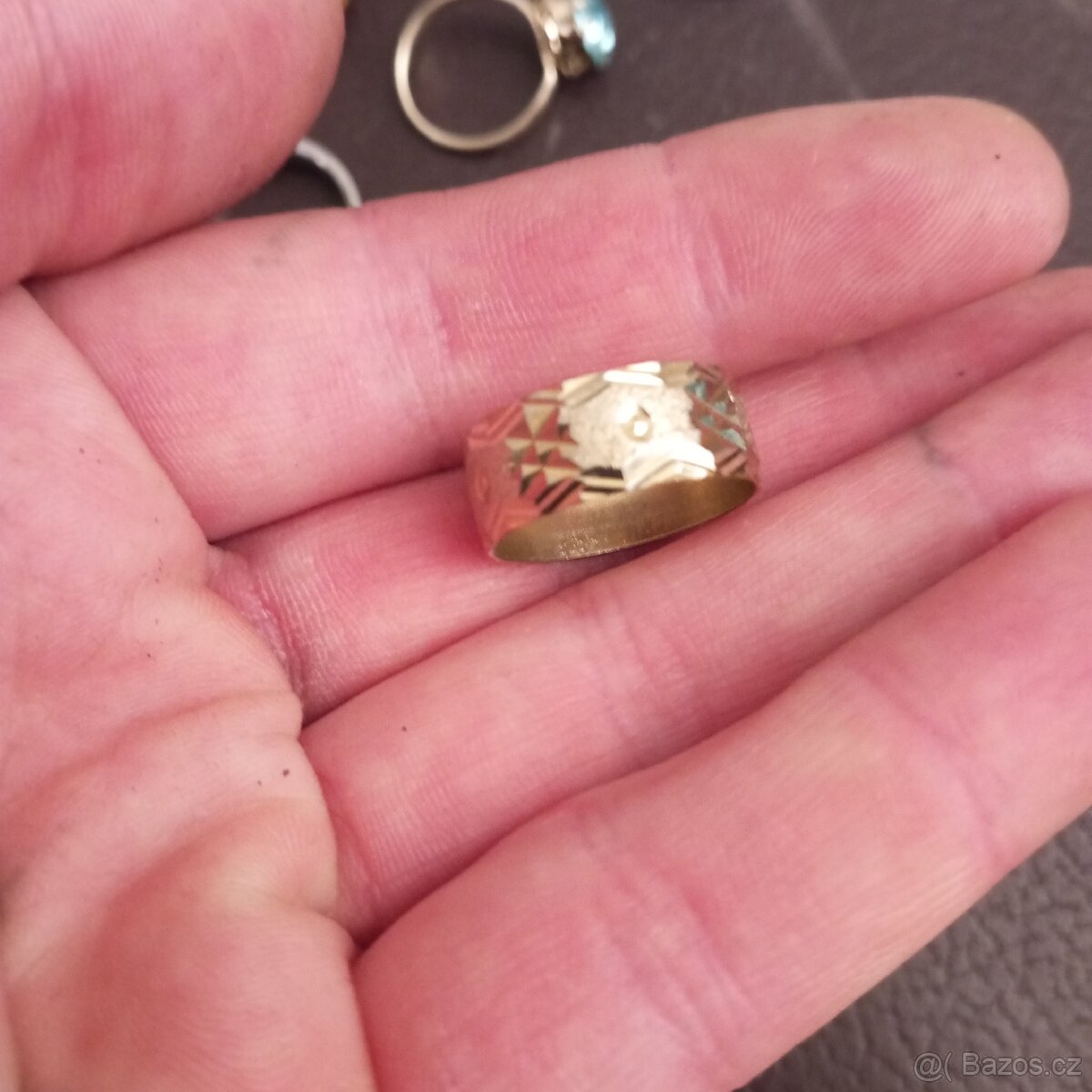 Různá zlacená bižuterie - 3