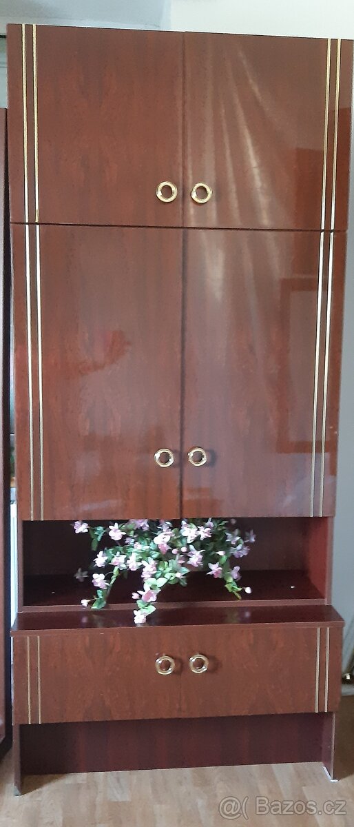 Obývací stěna (foto hází lesk- nepoškozená) - 3