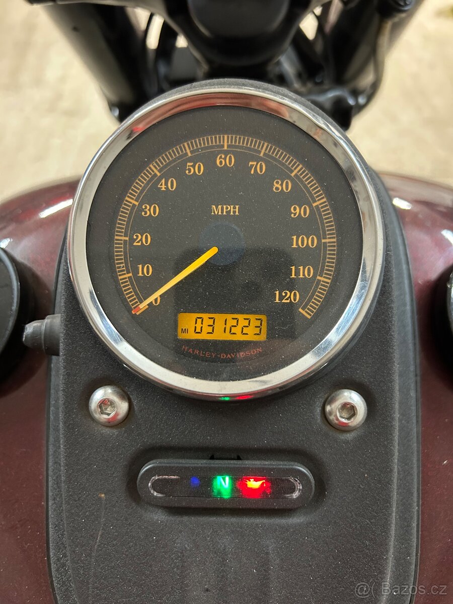 Harley davidson dyna street bob - 3