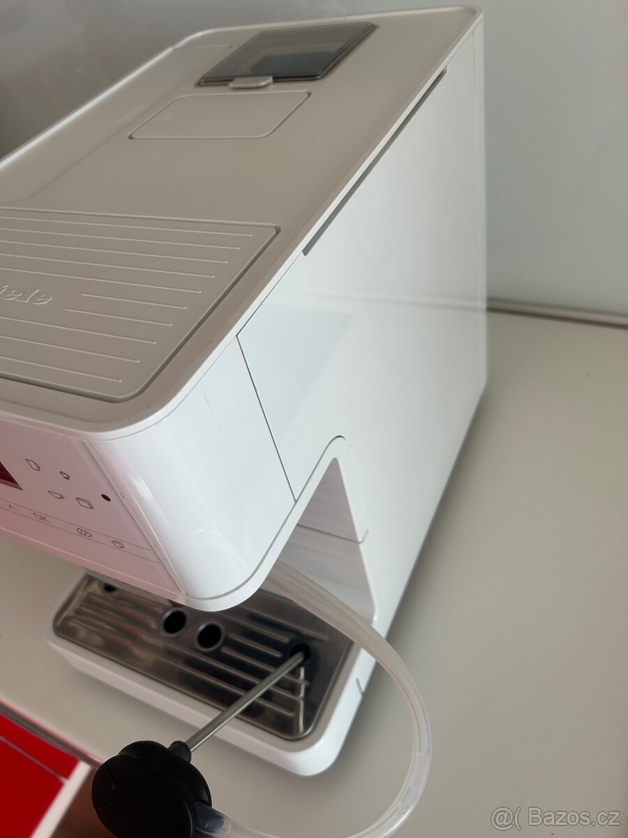 Automaticky kávovar MIELE CM 6160 - 3