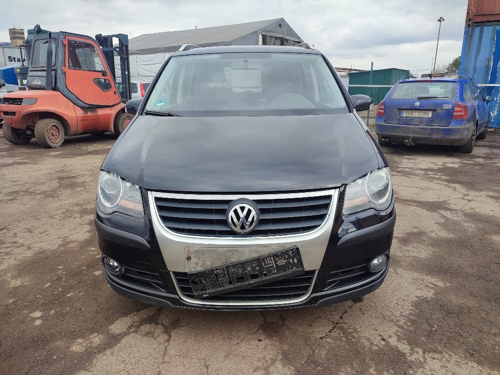 VW Touran Cross č. 2331 - 3
