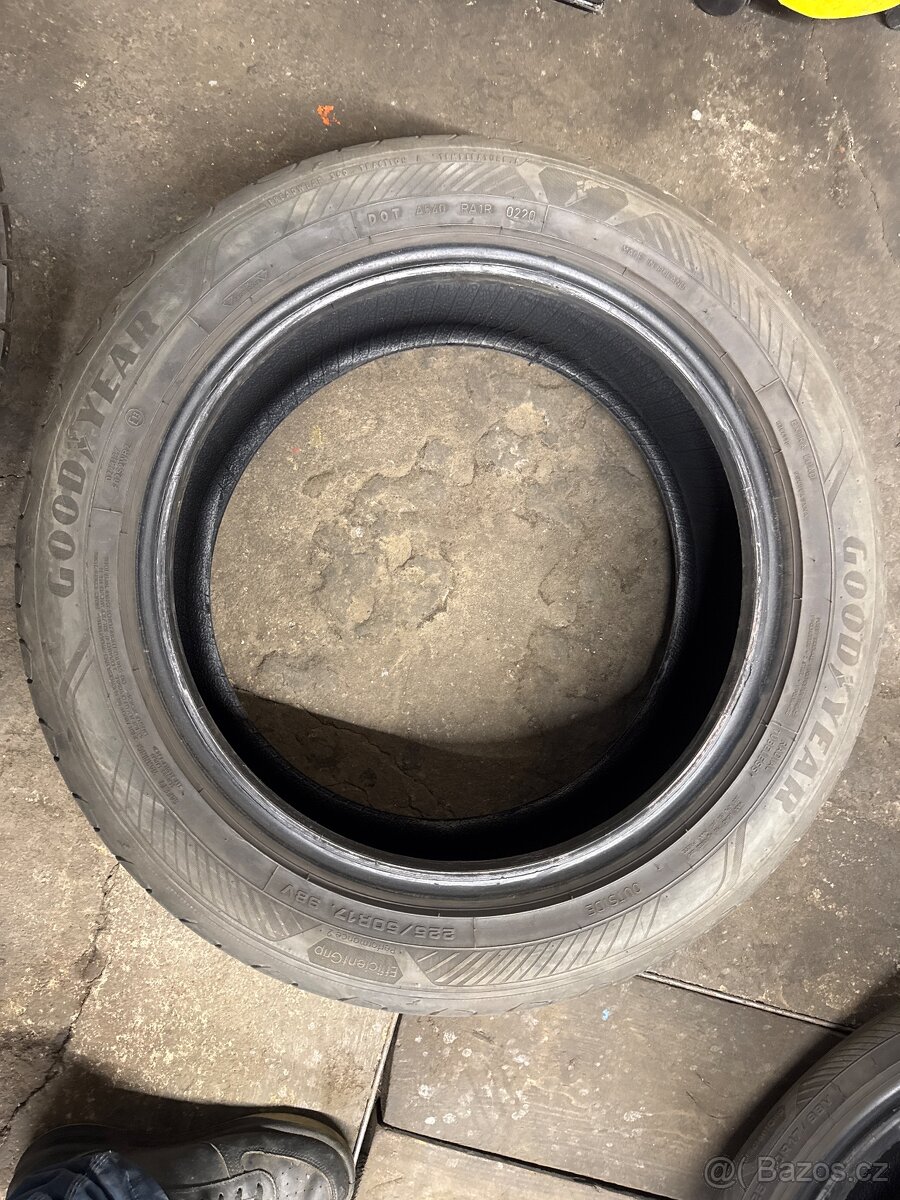 Letní pneu 225/50R17 98V - 3