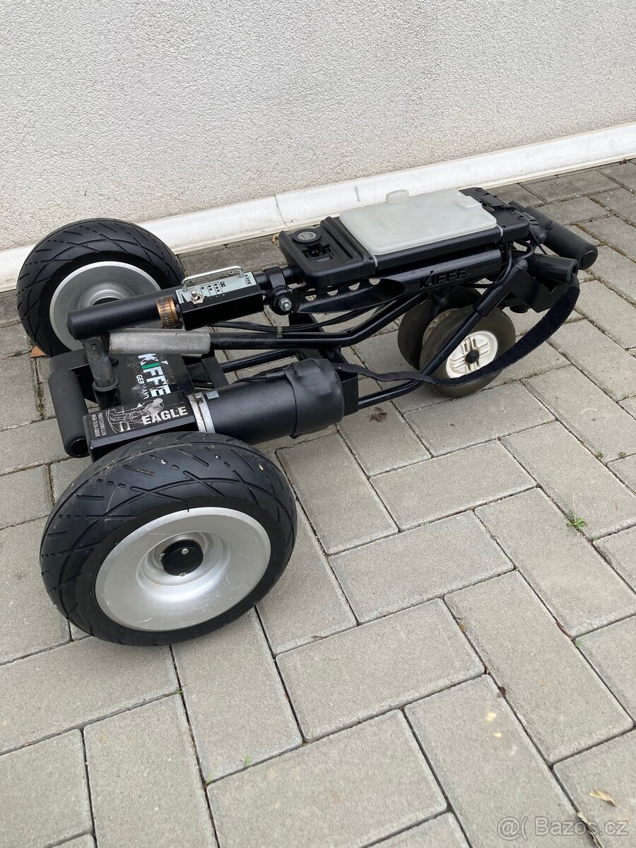 Elektricky golfovy vozik Kiefe - 3