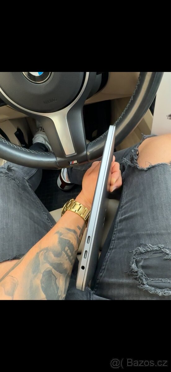 Apple MackBook Pro 13 - 3