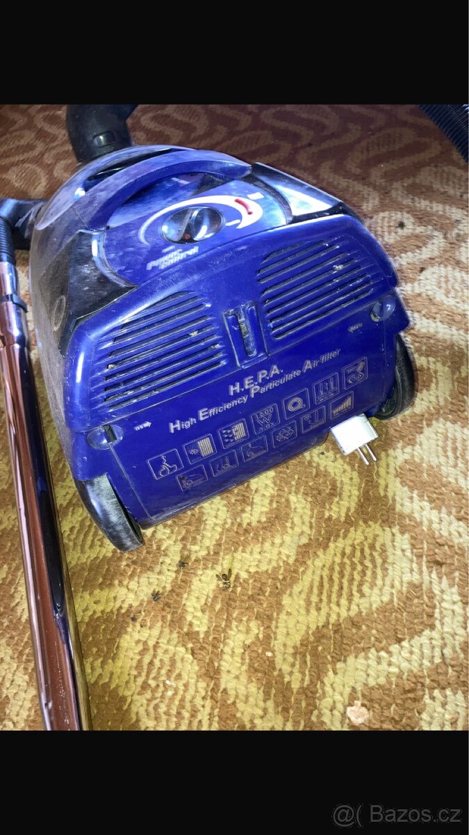 Vysavač - 3